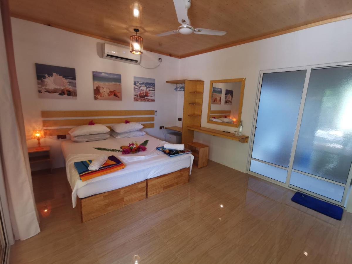 Blue Water Thoddoo Inn ภายนอก รูปภาพ