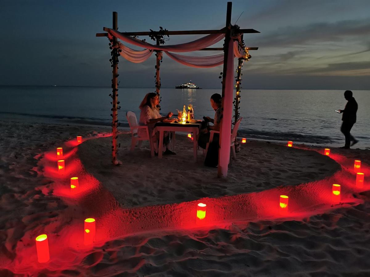 Blue Water Thoddoo Inn ภายนอก รูปภาพ